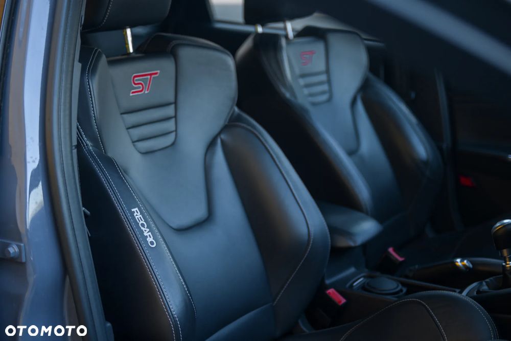 Ford Focus 2.0 TDCi ST-2 - 11