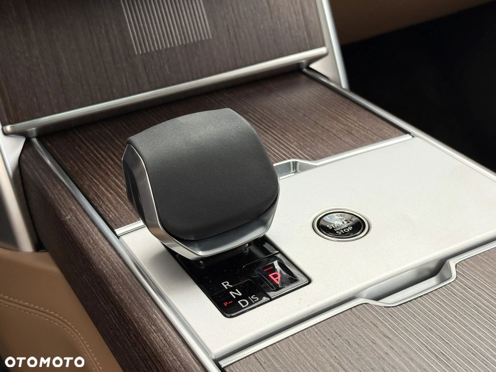 Land Rover Range Rover D350 Autobiography - 6