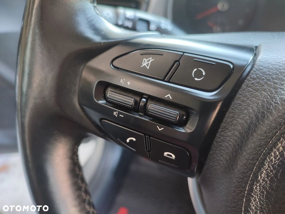 Kia Rio 1.2 Dream Team Edition - 23