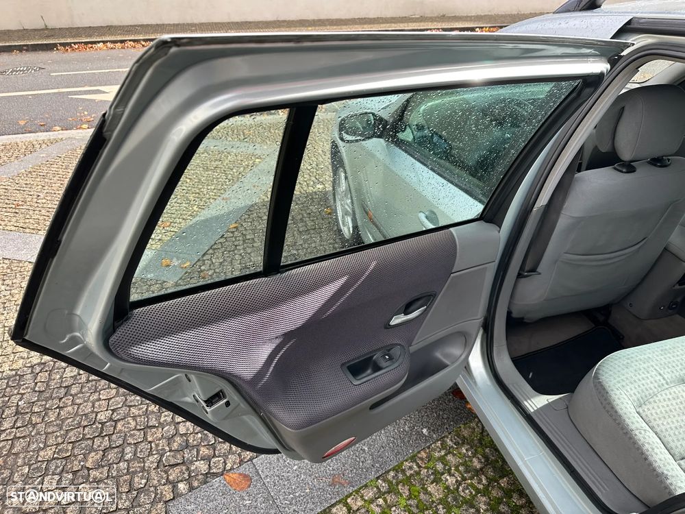 Renault Laguna Break 1.9 dCi Privilège - 16