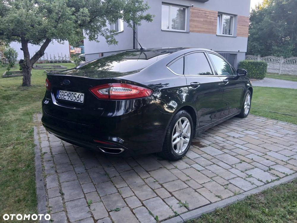 Ford Fusion - 8