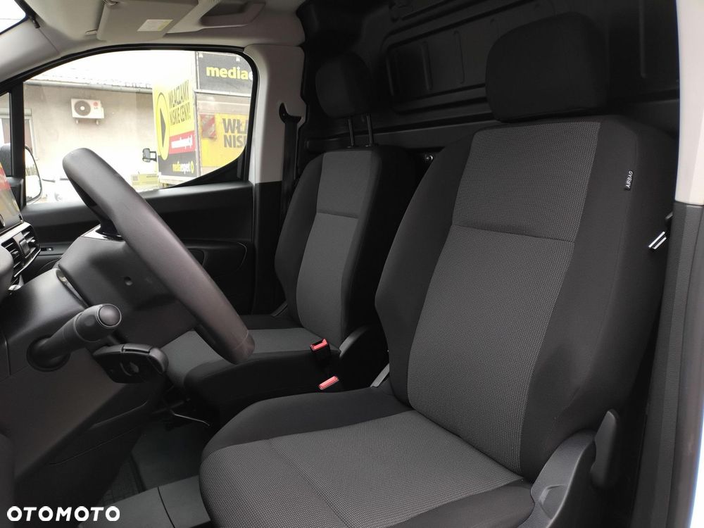 Peugeot Partner Van - 21