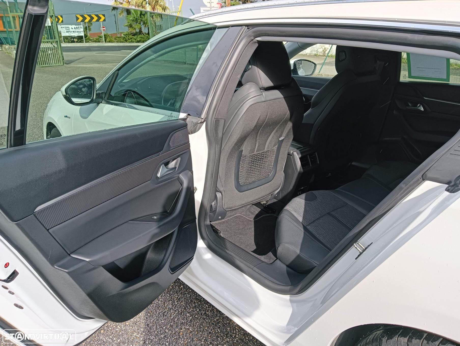 Peugeot 508 SW 1.6 Hybrid Allure Pack e-EAT8 - 13