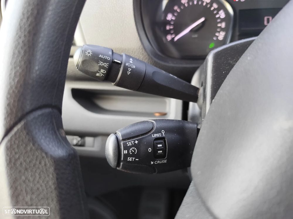 Opel Vivaro 1.5 D Cargo M Edition - 32