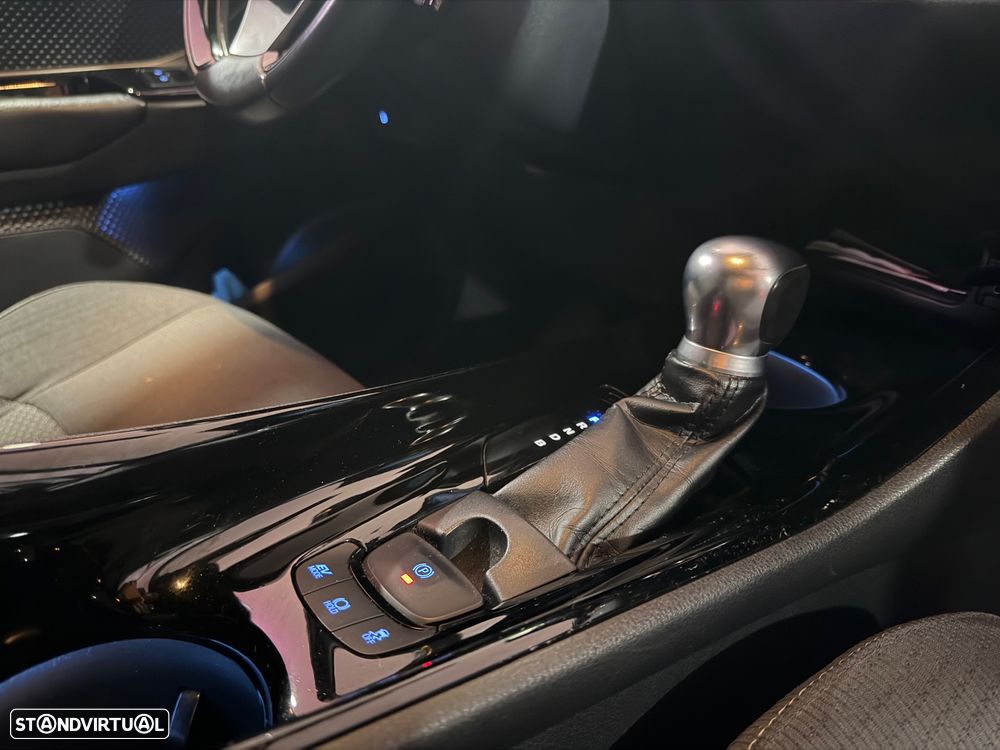Toyota C-HR 1.8 HSD Exclusive - 24