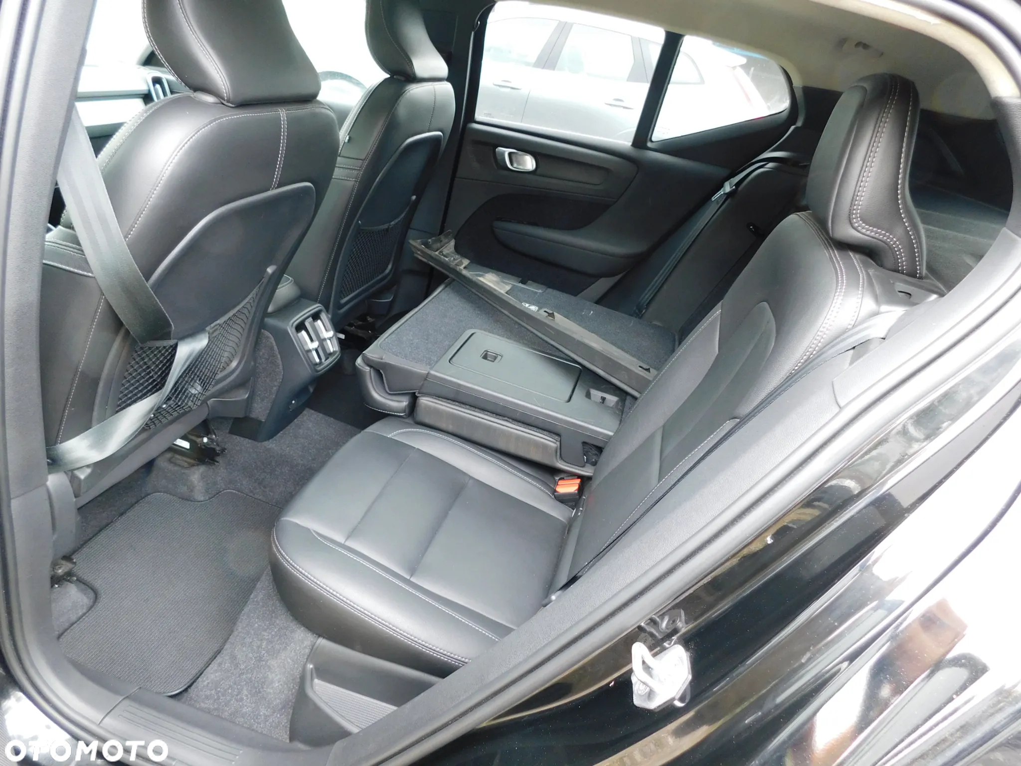 Volvo XC 40 B4 AWD Plus Bright - 10