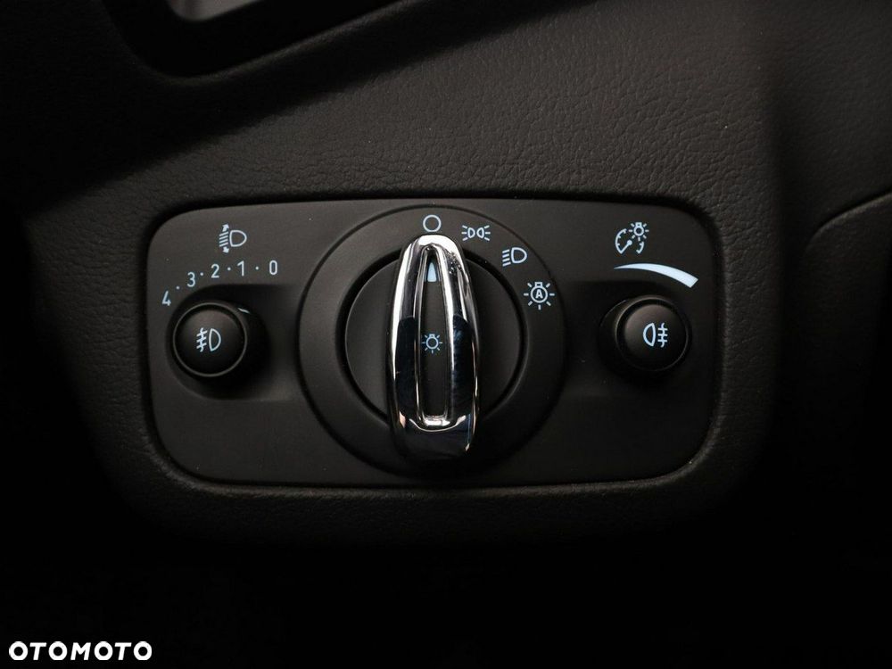 Ford Kuga 2.0 TDCi 2x4 ST-Line - 30