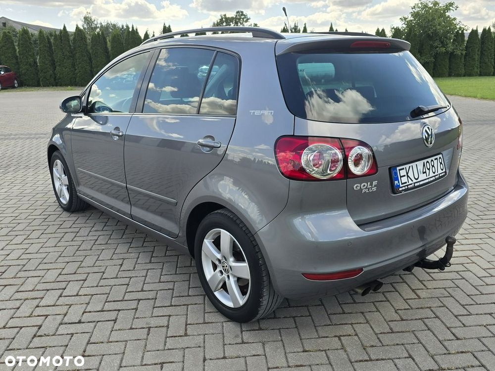 Volkswagen Golf Plus - 12