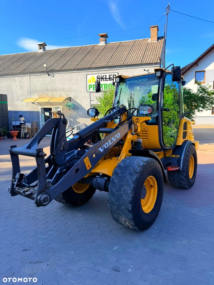 Volvo L25H - 10