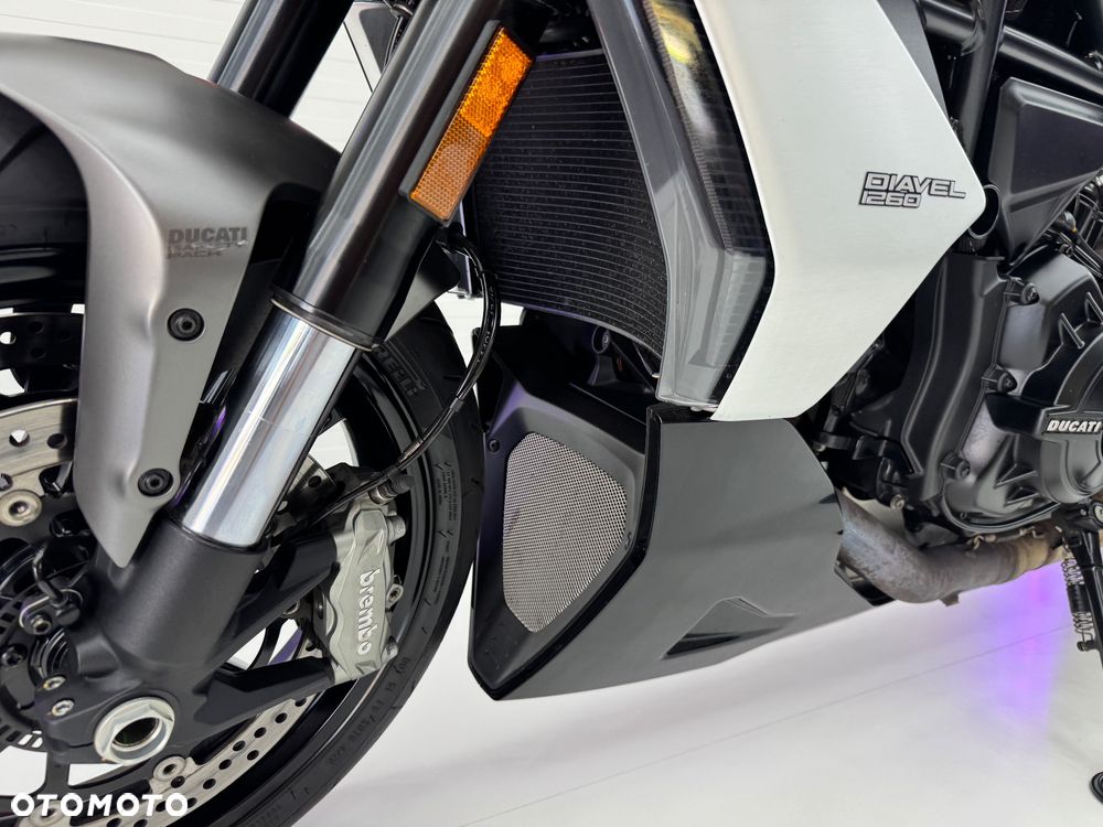 Ducati Diavel - 37