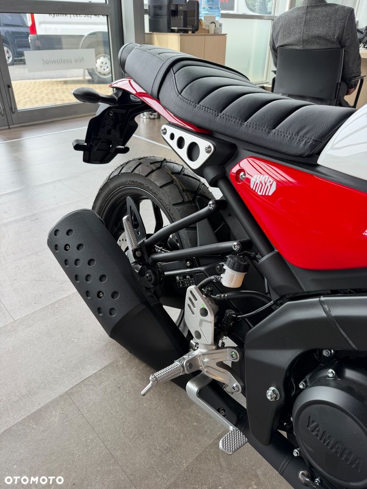 Yamaha XSR - 6