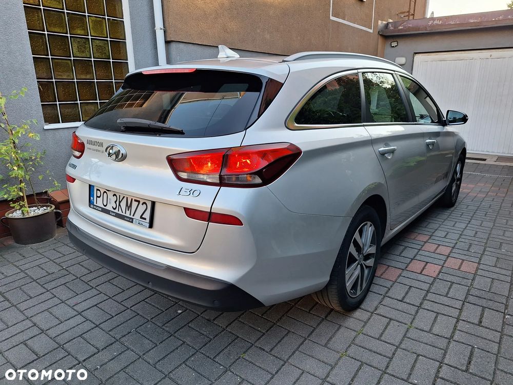 Hyundai i30 1.6 D Comfort - 4