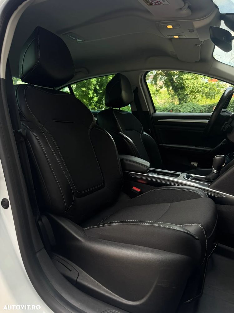 Renault Megane TCe 140 EDC GPF Equilibre - 13