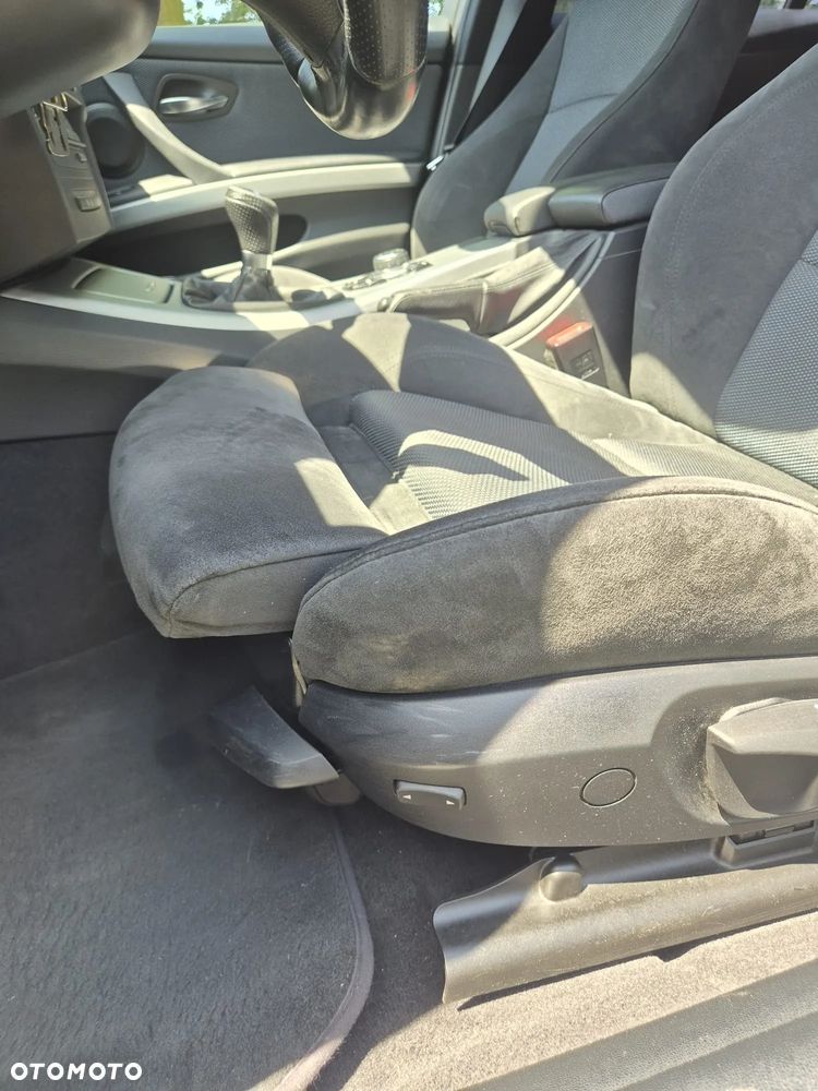 BMW Seria 3 318d - 22