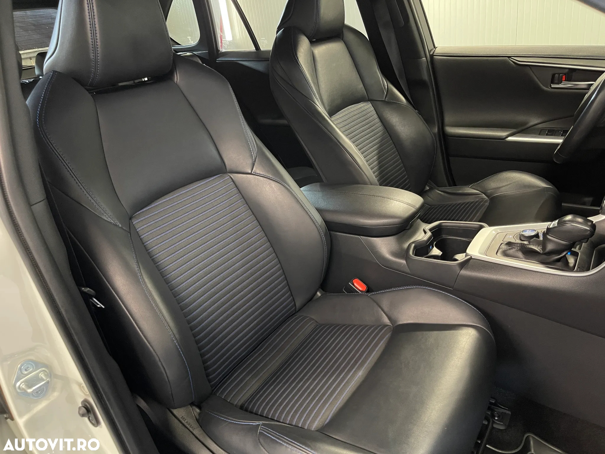Toyota RAV4 2.5 Hybrid VVT-iE 4x4 Exclusive - 9