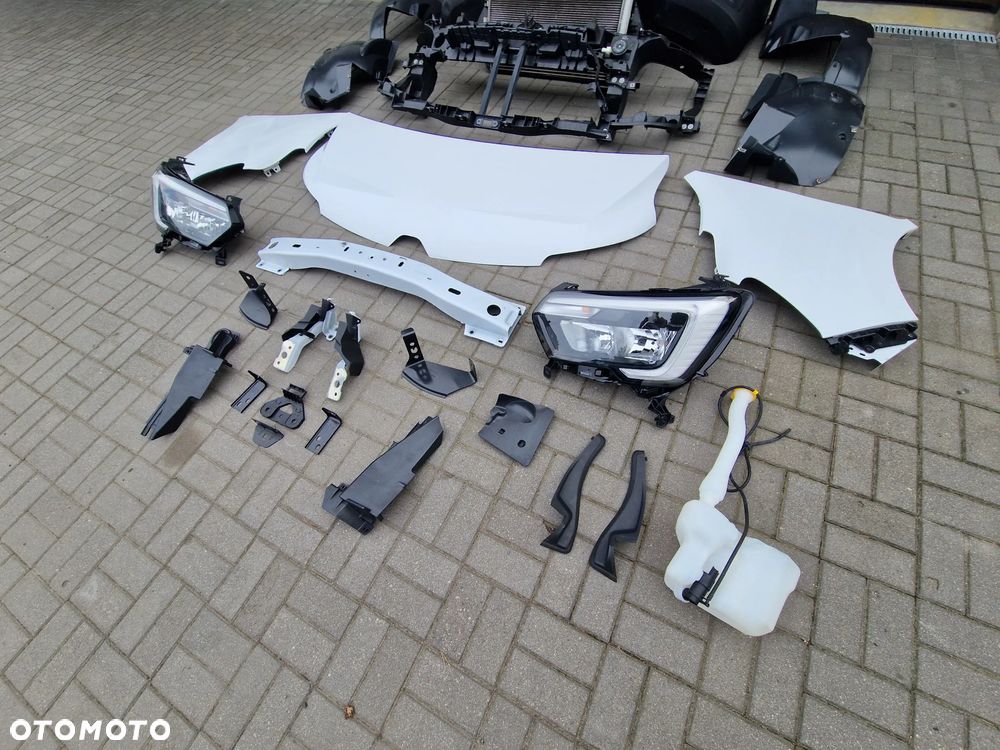 MASKA BŁOTNIK ZDERZAK LAMPY RENAULT MASTER IV - 4