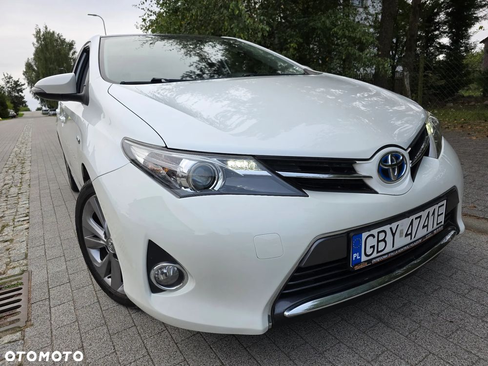 Toyota Auris 1.8 HSD Luna - 11