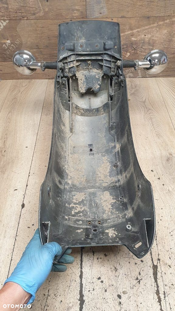 Błotnik tył lampa kierunkowskaz chlapacz Yamaha XVS1100 Drag Star Custom - 12