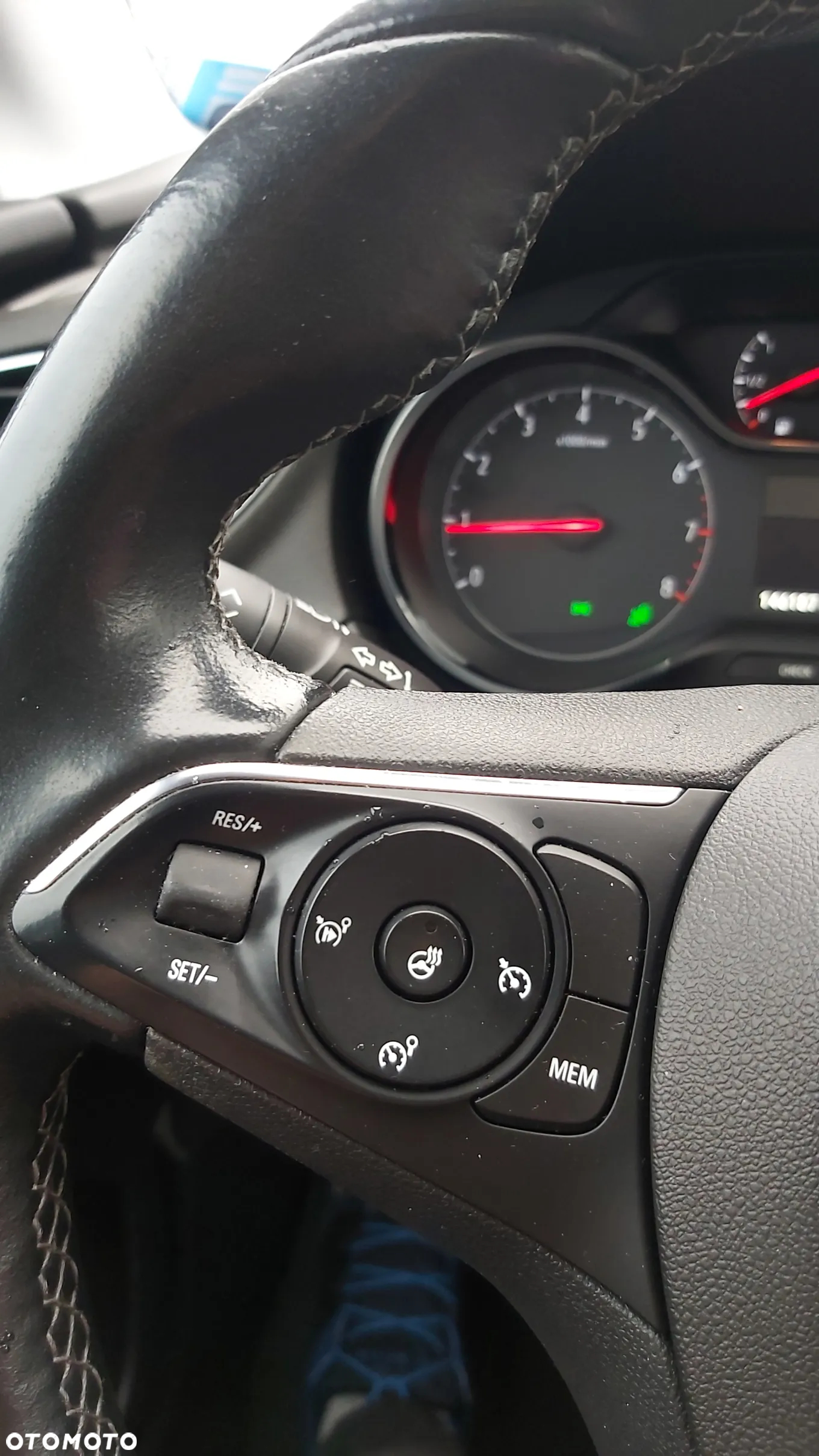 Opel Grandland X 1.2 T GPF Innovation S&S - 21