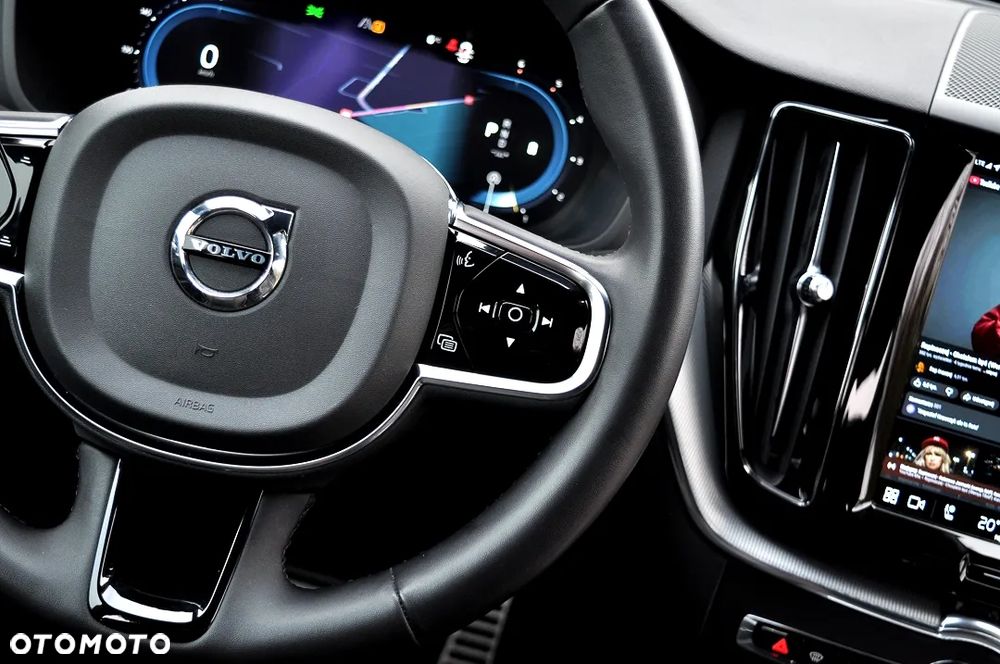 Volvo XC 60 B5 D AWD Geartronic RDesign - 26