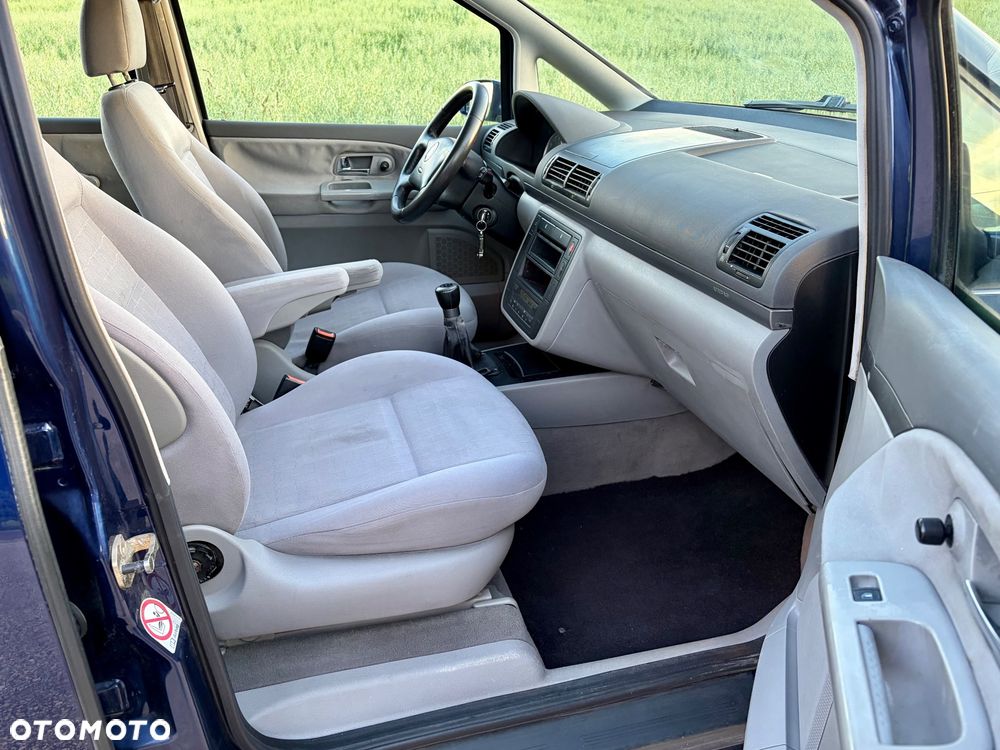 Seat Alhambra 2.0i Comfort - 26