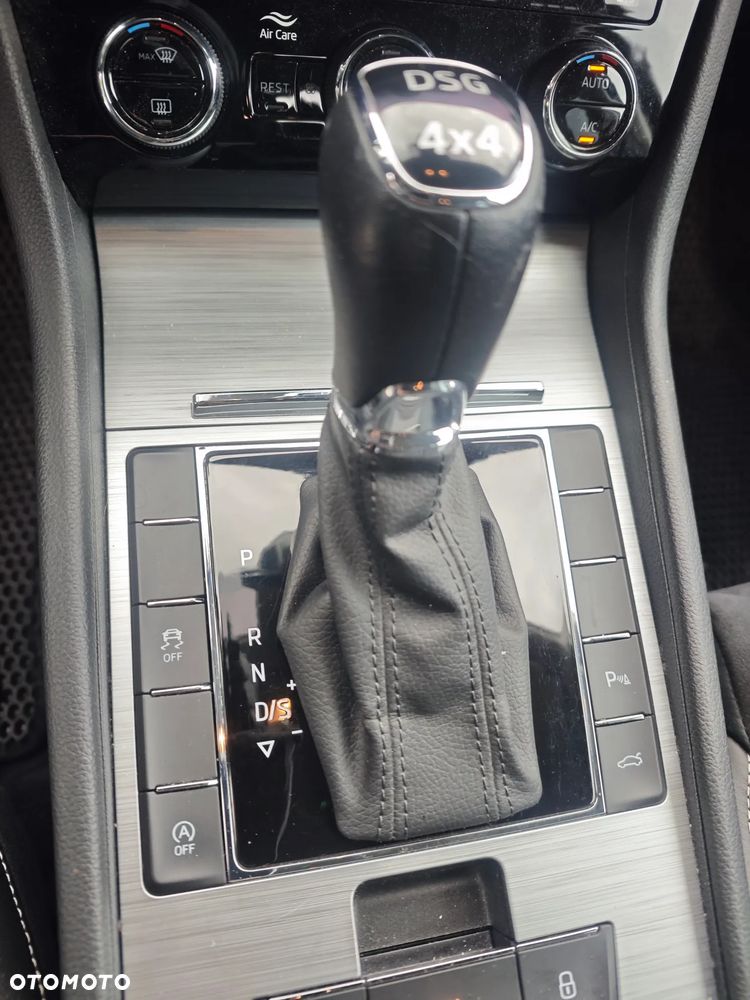 Skoda Superb 2.0 TDI SCR 4x4 Ambition DSG - 38
