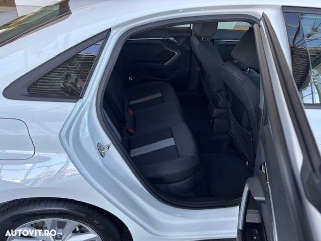 Audi A3 35 TFSI S tronic MHEV Basic - 11