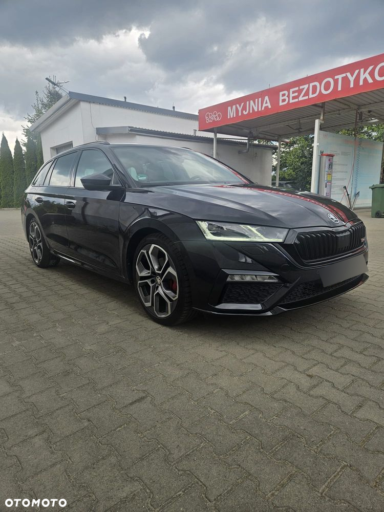 Skoda Octavia 2.0 TDI DSG 4x4 RS Plus - 22