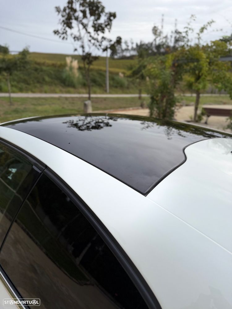 Peugeot 208 GTI 200 THP - 8