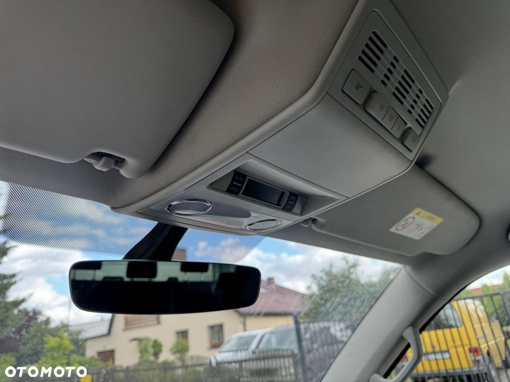 Volkswagen Multivan 2.0 BiTDI L1 Highline DSG - 23