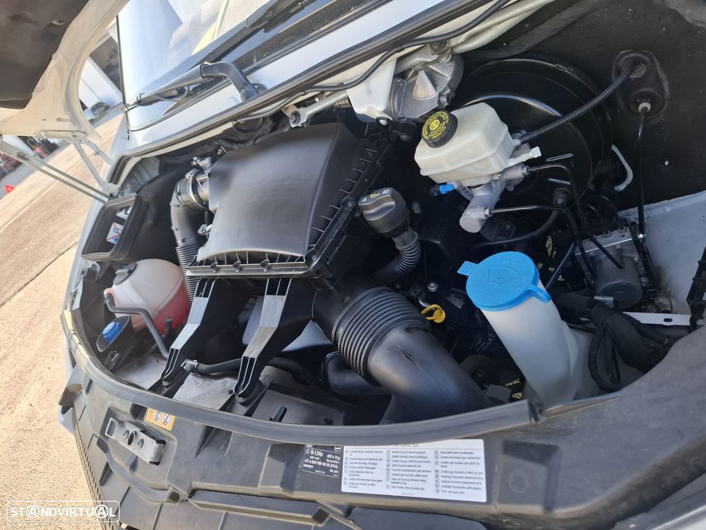 Mercedes-Benz Sprinter - 12