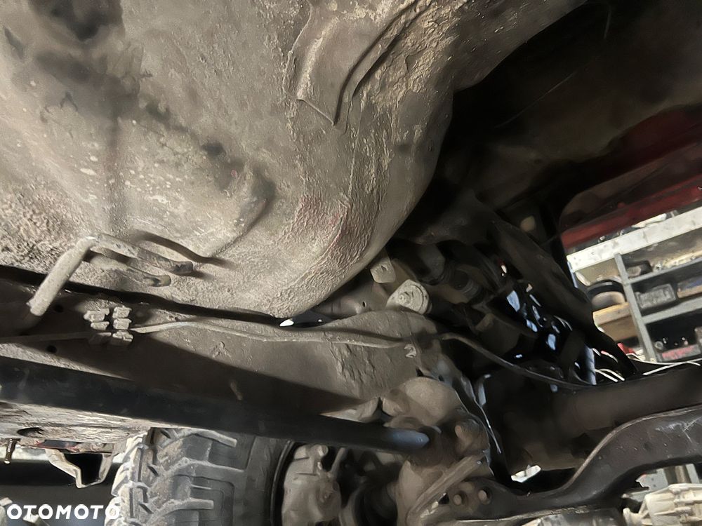 Rama Isuzu Trooper Opel monterey long 3.5b v6 bez dokumentów - 13