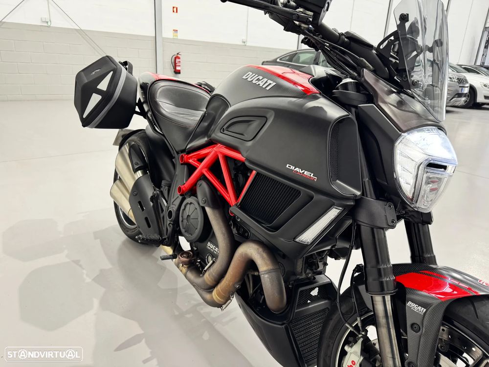 Ducati Diavel Carbon - 7