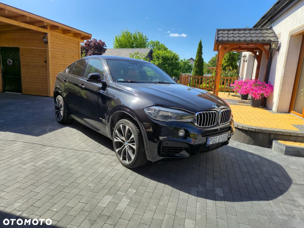 BMW X6 xDrive50i - 8