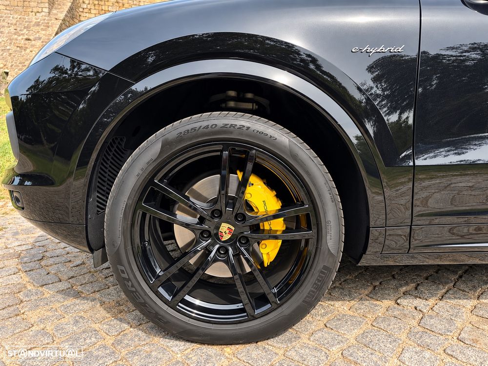 Porsche Cayenne Coupé - 32