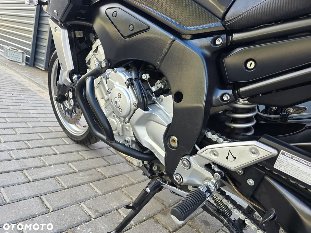 Yamaha FZ - 10