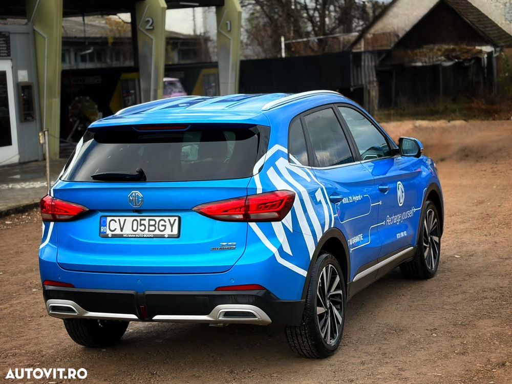 MG ZS HEV Hybrid+ Luxury - 8