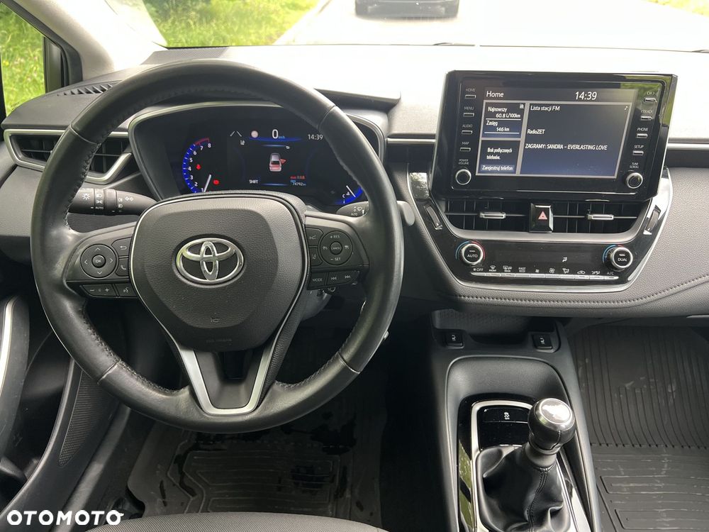 Toyota Corolla - 12