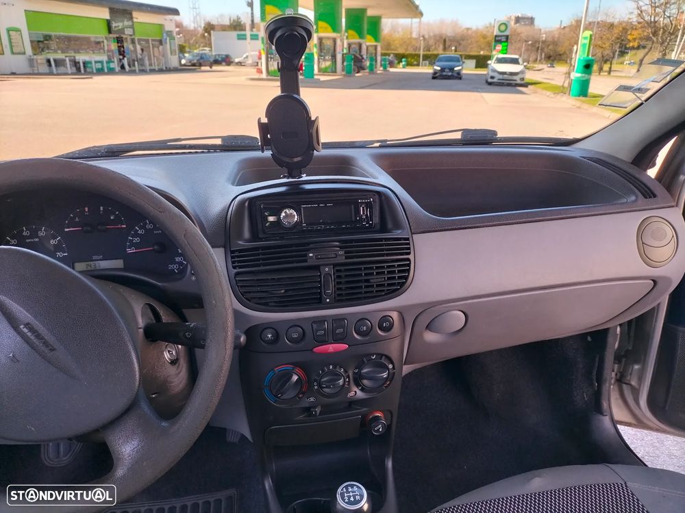 Fiat Punto - 15