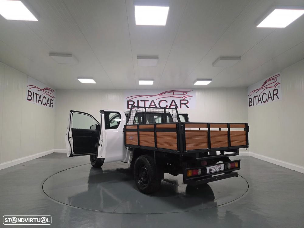 Toyota HILUX  2.4 D-4D 2WD CD - 26