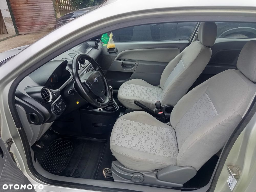 Ford Fiesta 1.25 - 8