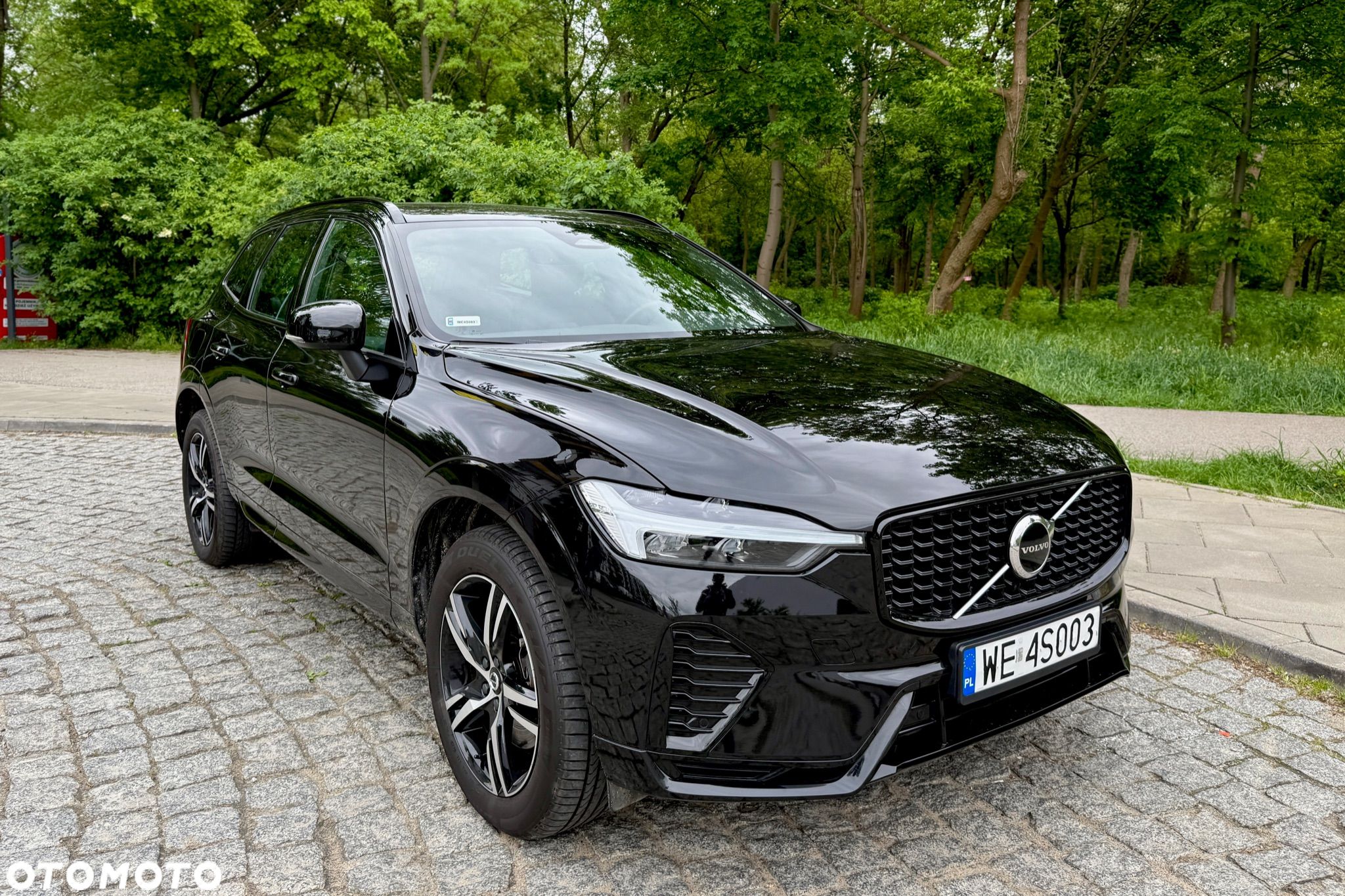 Volvo XC 60 D4 R-Design - 1