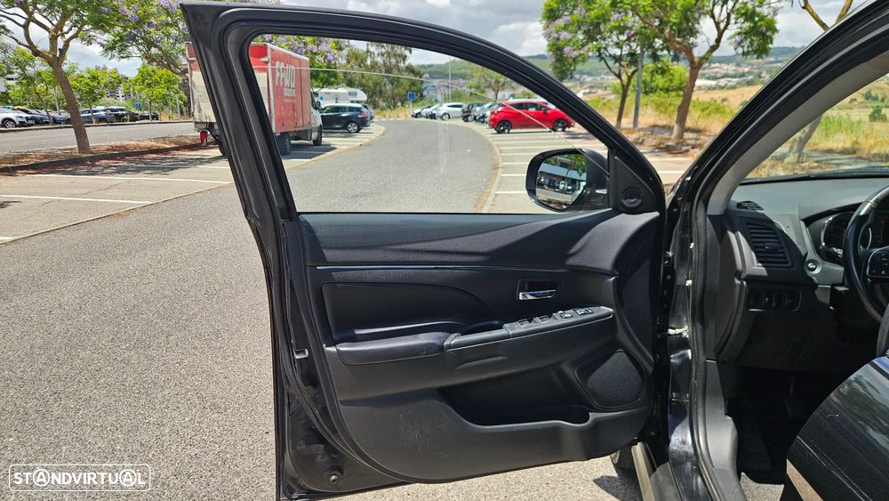 Mitsubishi ASX 1.6 DI-D Instyle Connect Edition - 10