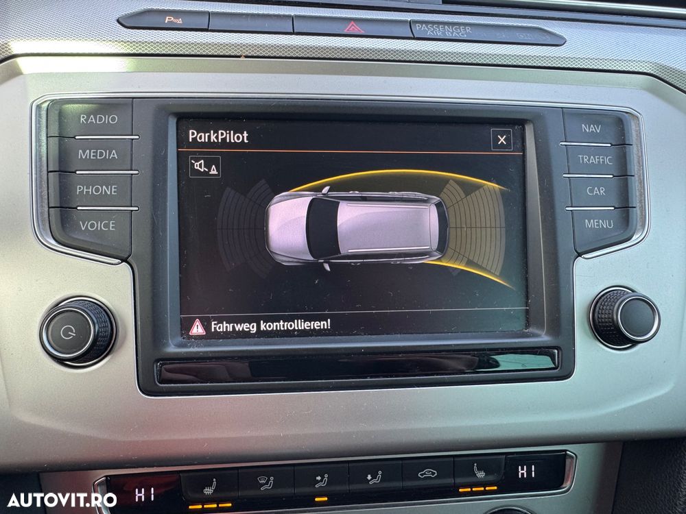 Volkswagen Passat 2.0 TDI SCR Comfortline - 14