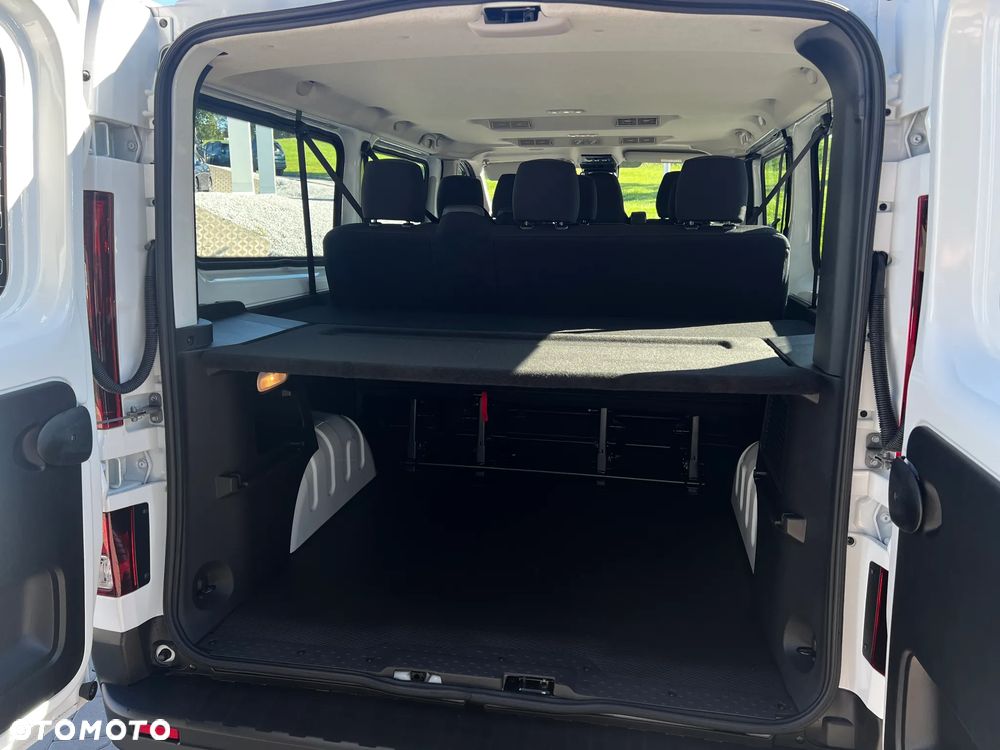 Renault Trafic - 17