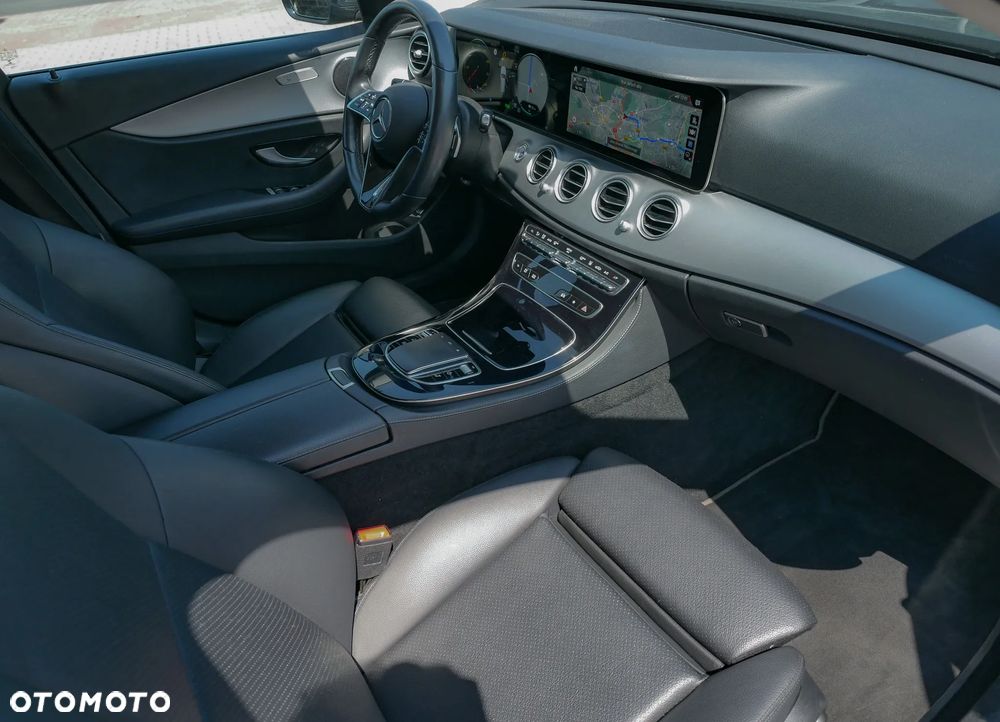 Mercedes-Benz Klasa E 300 de 4Matic 9G-TRONIC Avantgarde - 22