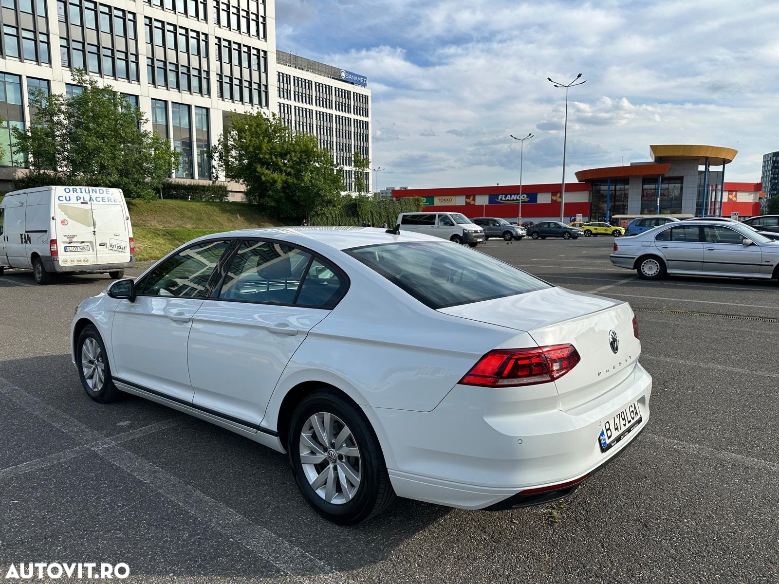 Volkswagen Passat - 7