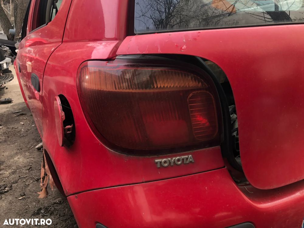 Stop lampa stanga/dreapta spate Toyota Yaris 2003 - 5