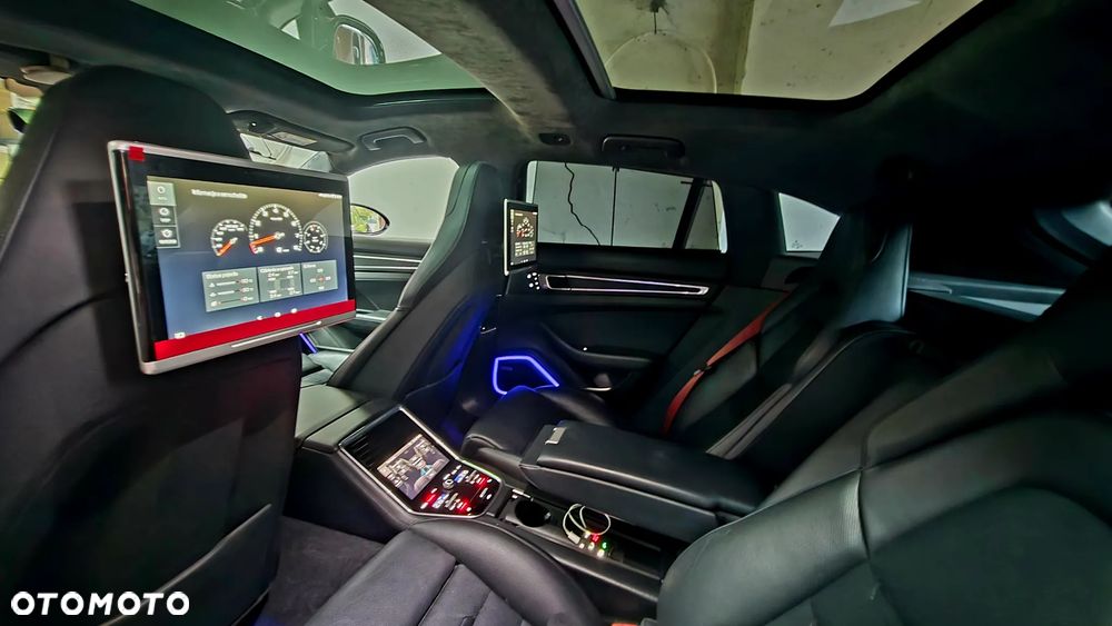 Porsche Panamera - 11