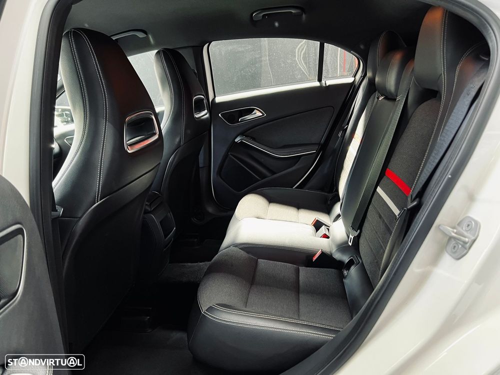 Mercedes-Benz A 180 CDI BE AMG Line - 30